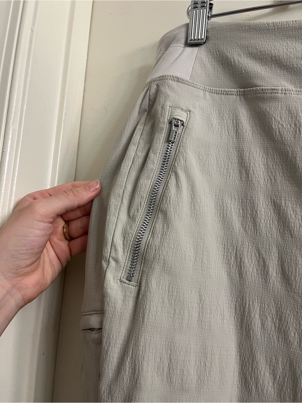 Athleta Trekkie North Joggers Size 10 Tall - Picture 5 of 13